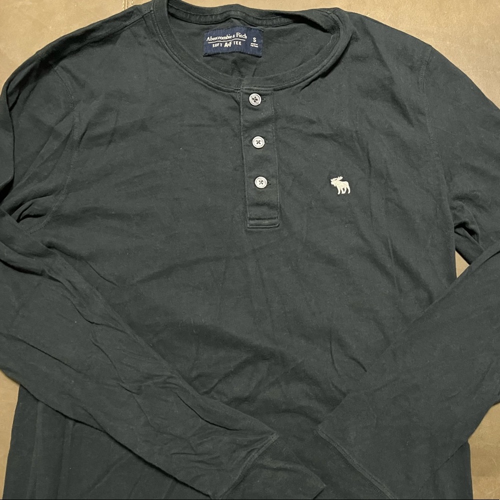 Anercombie & Fitch size small long sleeve